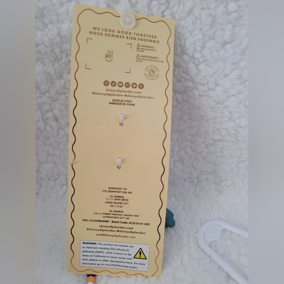 Skinnydip Blue Scooter Keychain with Beaded Charm - Picture 3 of 3